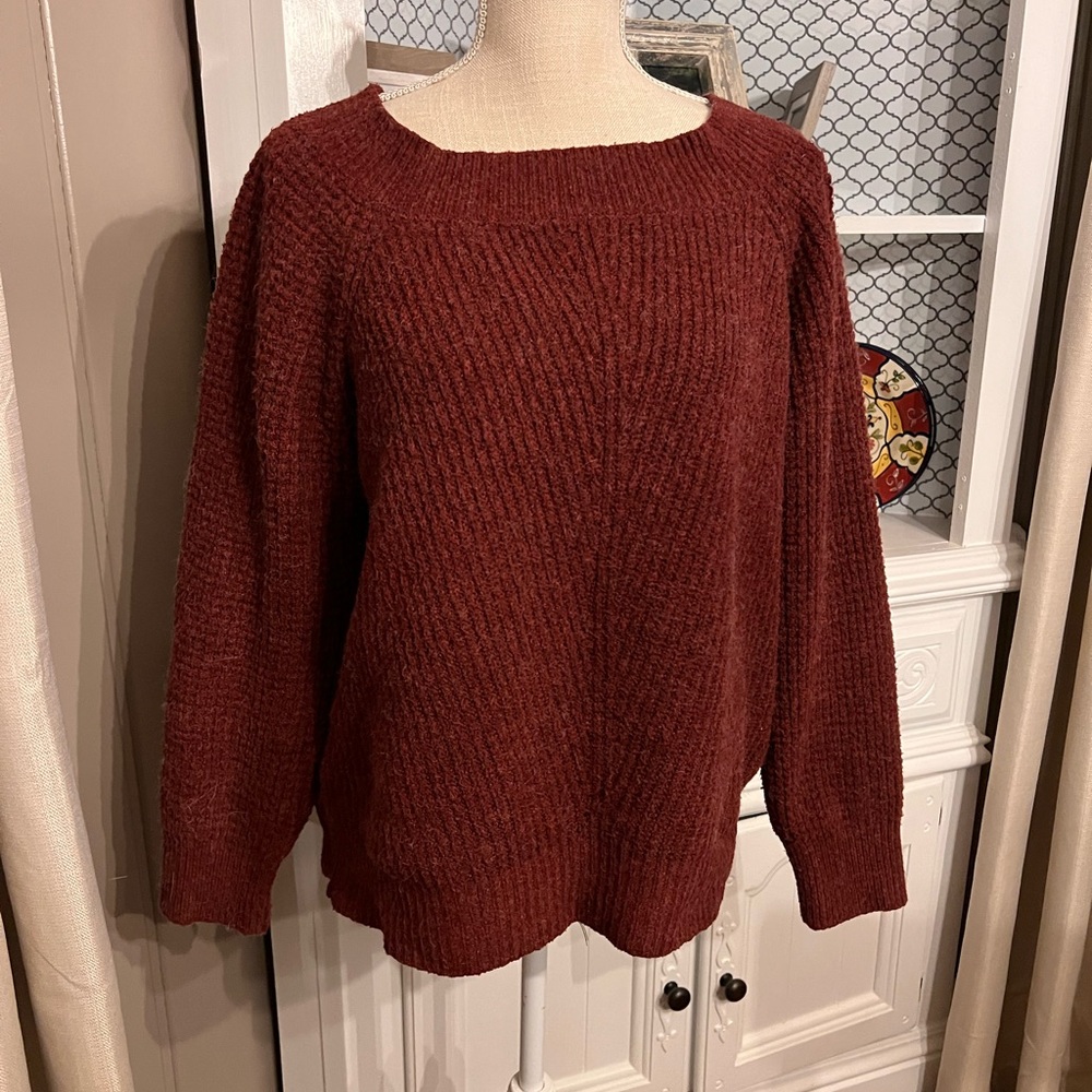 Loft‎ sweater